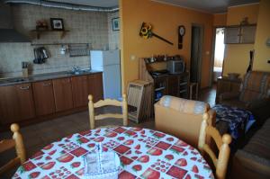 Kuchyň nebo kuchyňský kout v ubytování Casas Rurales Tiscar