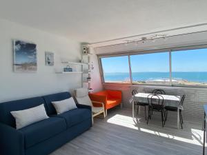 O zonă de relaxare la Studio front de mer avec vue mer panoramique !