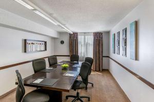 Konferenční prostory v ubytování Quality Inn and Suites Montreal East