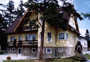 Budova, kde se bed and breakfast nachází