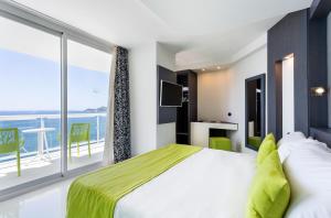 Posteľ alebo postele v izbe v ubytovaní The Ibiza Twiins - 4* Sup