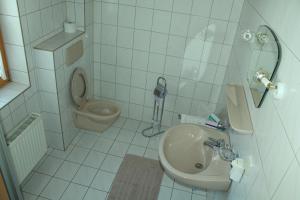 Kúpeľňa v ubytovaní Appartement Pension Grasser