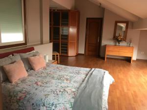 Zdjęcie z galerii obiektu Duplex Rosalia De Castro. Ribadavia w mieście Ribadavia
