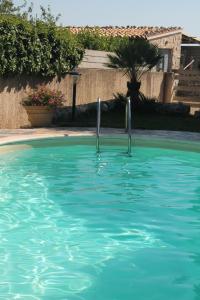 The swimming pool at or close to Holiday villa Gelso - Ragusa