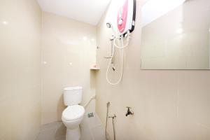 Koupelna v ubytování Super OYO 720 Corridor Hotel 2