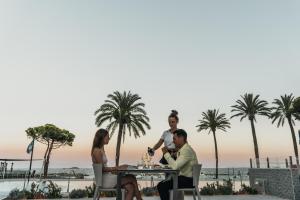 Hostia v ubytovaní The Ibiza Twiins - 4* Sup
