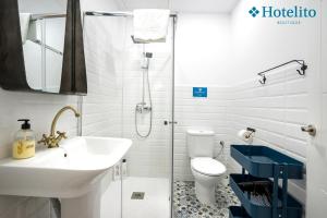 Phòng tắm tại Hotelito Boutique Badalona Mar