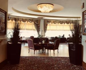 Restoran atau tempat makan lain di Royal Hotel