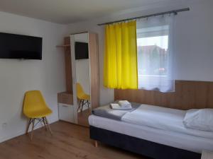 Łóżko lub łóżka w pokoju w obiekcie SZWEDZKA22 PL Premium Rooms