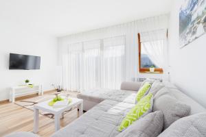 Posedenie v ubytovaní Apartament Szarotka Kierpcówka 16 Kościelisko by Noclegi Renters