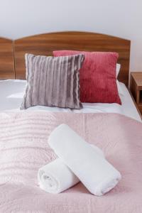 Posteľ alebo postele v izbe v ubytovaní Apartament Szarotka Kierpcówka 16 Kościelisko by Noclegi Renters