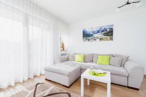 Posedenie v ubytovaní Apartament Szarotka Kierpcówka 16 Kościelisko by Noclegi Renters
