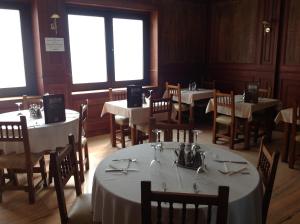 Restauracja lub miejsce do jedzenia w obiekcie Hostal Los Amigos