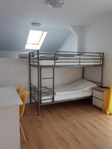 Łóżko lub łóżka w pokoju w obiekcie SZWEDZKA22 PL Premium Rooms