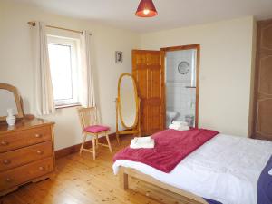 Postel nebo postele na pokoji v ubytování Allaghee Mor St Finians Bay by Trident Holiday Homes + 13 fotografií