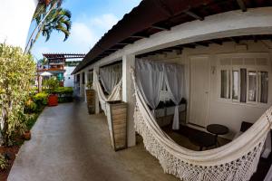 Rõdu või terrass majutusasutuses Abracadabra Boutique Hotel
