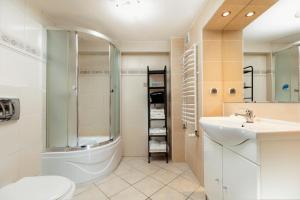 Koupelna v ubytování Villa Toscania-check in 24h