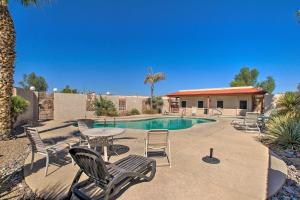 المسبح في Quiet Retreat about 5 Mi to Lost Dutchman State Park! أو بالجوار