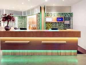 The lobby or reception area at Mercure Tagungs- & Landhotel Krefeld