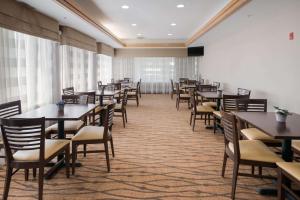 A restaurant or other place to eat at Sleep Inn & Suites