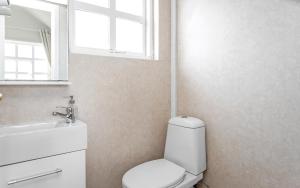 A bathroom at Guesthouse Vatnsholt
