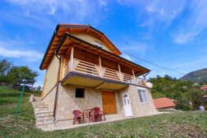Výhľad na hory alebo výhľad na hory priamo z apartmánu