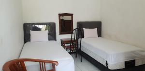 Gallery image of OYO 2753 Irma's Residence in Blitar