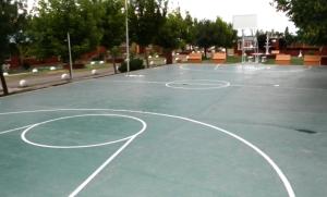 Instalaciones para jugar al tenis o al squash en Sesma Excelencia en Cabañas o alrededores