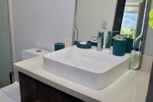 Lujoso y acogedor condominio ejecutivo/familiar的一间浴室
