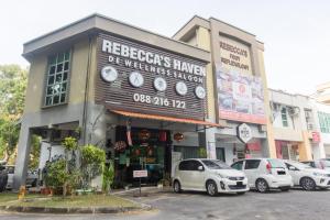 Gallery image of SPOT ON 89858 Rebecca's Homes in Kota Kinabalu