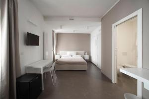 Gallery image of L'Ottava GuestHouse in Milan