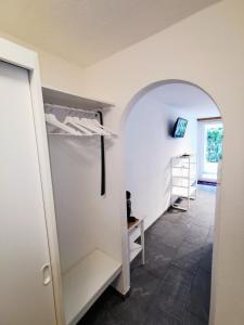 Postel nebo postele na pokoji v ubytování Uletsch Camp