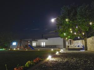 Vonkajšia záhrada v ubytovaní Villa Elin - Private Pool & Peaceful Family Retreat near Omiš