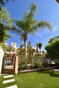 Vonkajšia záhrada v ubytovaní Bahia Marinas - Tu hogar con jardín privado!