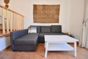 Posedenie v ubytovaní Bahia Marinas - Tu hogar con jardín privado!