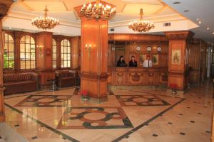 Ο χώρος του λόμπι ή της ρεσεψιόν στο Hotel Royal Marshal