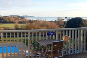 Φωτογραφία από το άλμπουμ του RETRO LUX GETAWAY BY THE SEA W/POOL, GYM & VIEWS σε Paignton