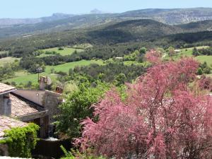 Gallery image of Gîte du Cladan in LʼÉpine