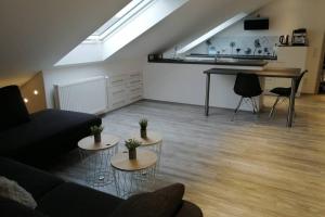 Kuchyň nebo kuchyňský kout v ubytování Ferienwohnung Löwenzahn Müddersheim Vettweiß
