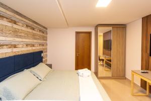 Duplex moderno 1Q Andar alto - TDH1916房間的床