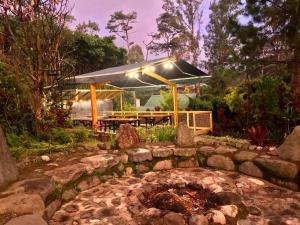 Zahrada ubytování Log Cabin Hotel - Baguio
