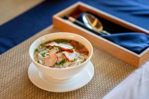 Jídlo v rezortu nebo okolí