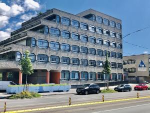 Budynek, w którym mieści się hostel