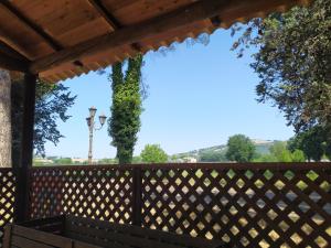 Balkón alebo terasa v ubytovaní Torrenova di Assisi Country House