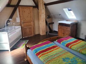 Voodi või voodid majutusasutuse Ferienhaus an See toas