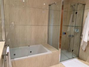 Ein Badezimmer in der Unterkunft Apartamento Balcón del Puerto