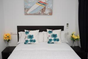 Gallery image of AYZ Frailes - Auto check-in property in Málaga