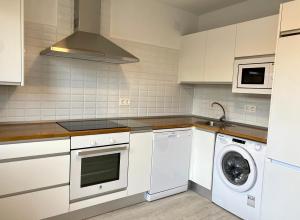 A kitchen or kitchenette at Las Casetas de Mateu