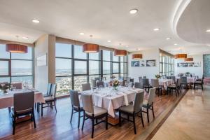 Ресторан / где поесть в Crowne Plaza Haifa, an IHG Hotel