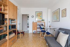 Svetainės erdvė apgyvendinimo įstaigoje Amoretti Apartment, 6 persone, 3 camere, 2 bagni, balcone, Wi-Fi, Metro B Monti Tiburtini